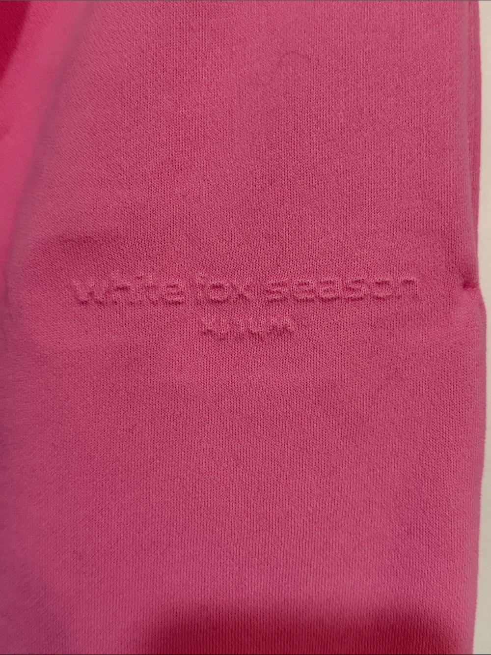 White Fox Season Pink Hoodie & Jogger Set
Hoodie Size M/L | Joggers Size M - Picture 4 of 5